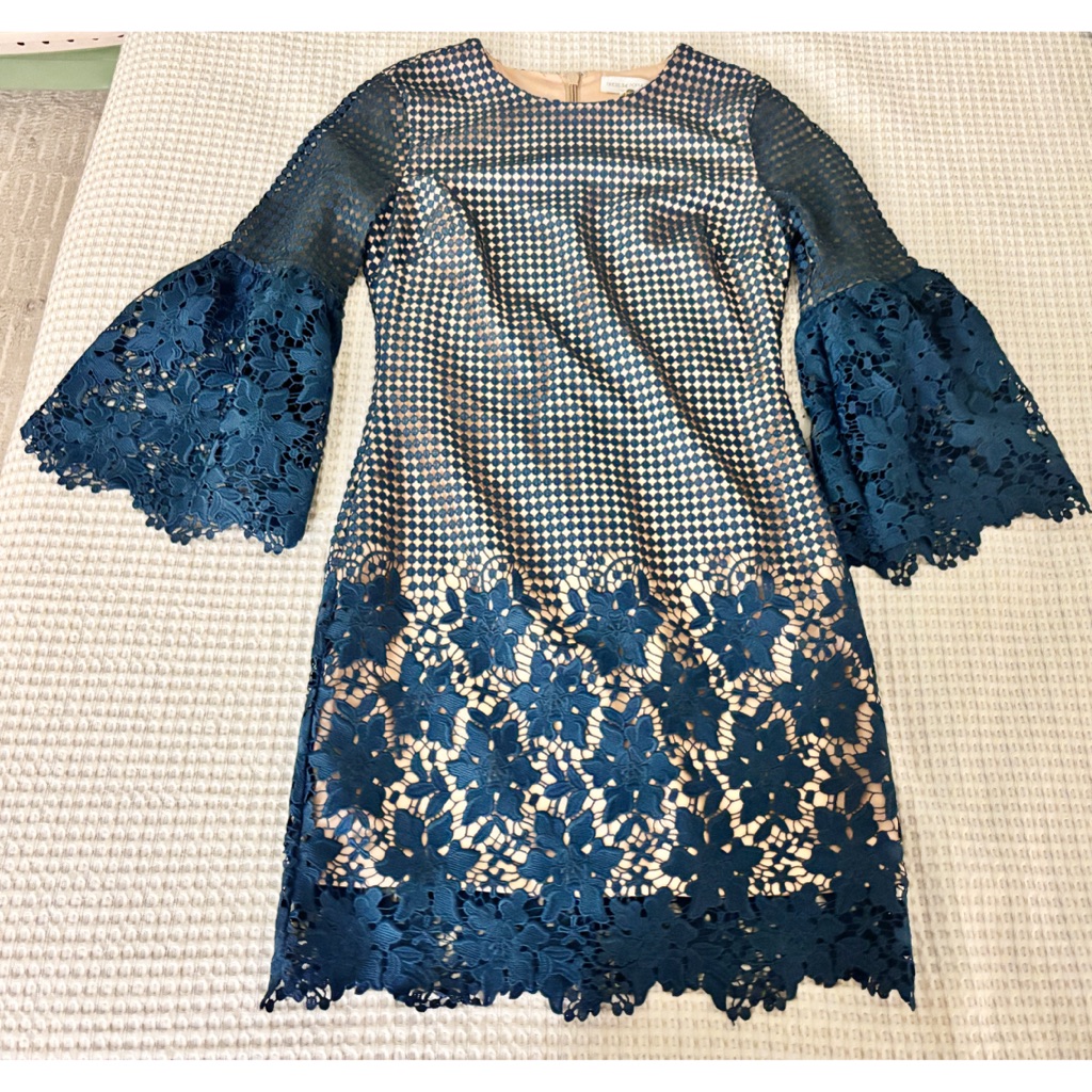 Nwt Dress The Population Paige Lace Dress